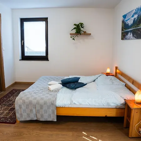 krevet i doručak Adventure Farm *