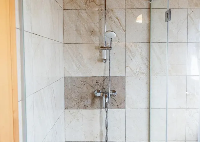 Adventure Farm 住宿加早餐酒店 *