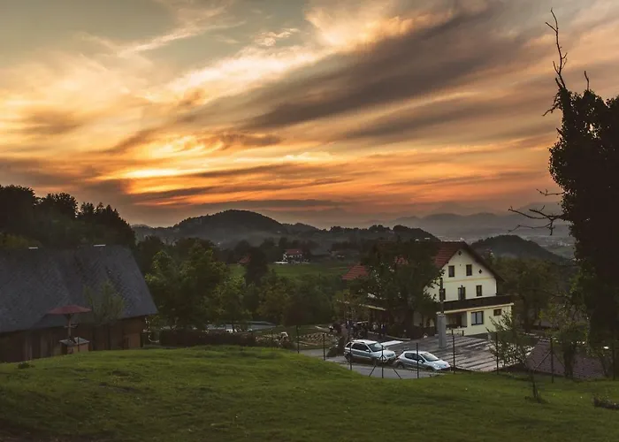 Adventure Farm B&B *